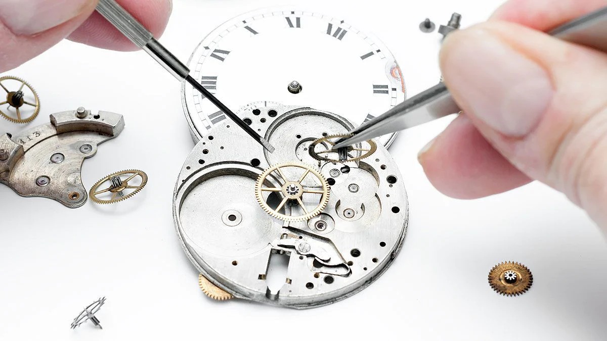 Watch Repairing (Book Now)